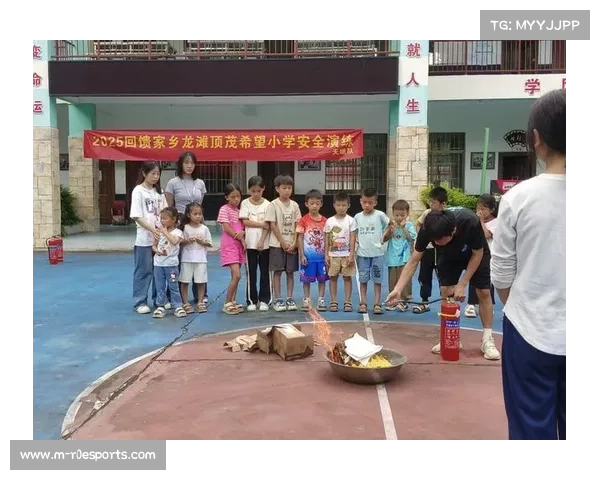 志愿者故事：大学生利用假期服务赛事的经历