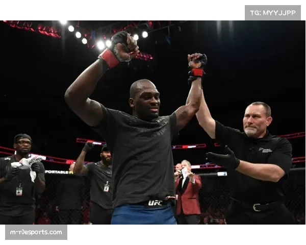 霍兰德与“牛仔”塞罗尼入选2026年UFC名人堂“当代名人”单元 霍兰德与“牛仔”塞罗尼入选2026年UFC名人堂“当代名人”单元